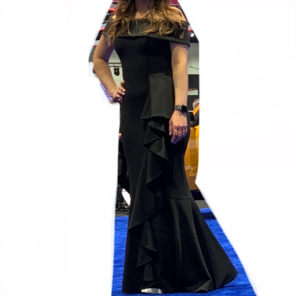 Black Off the Shoulder Mermaid Gown - Picture 8 of 8